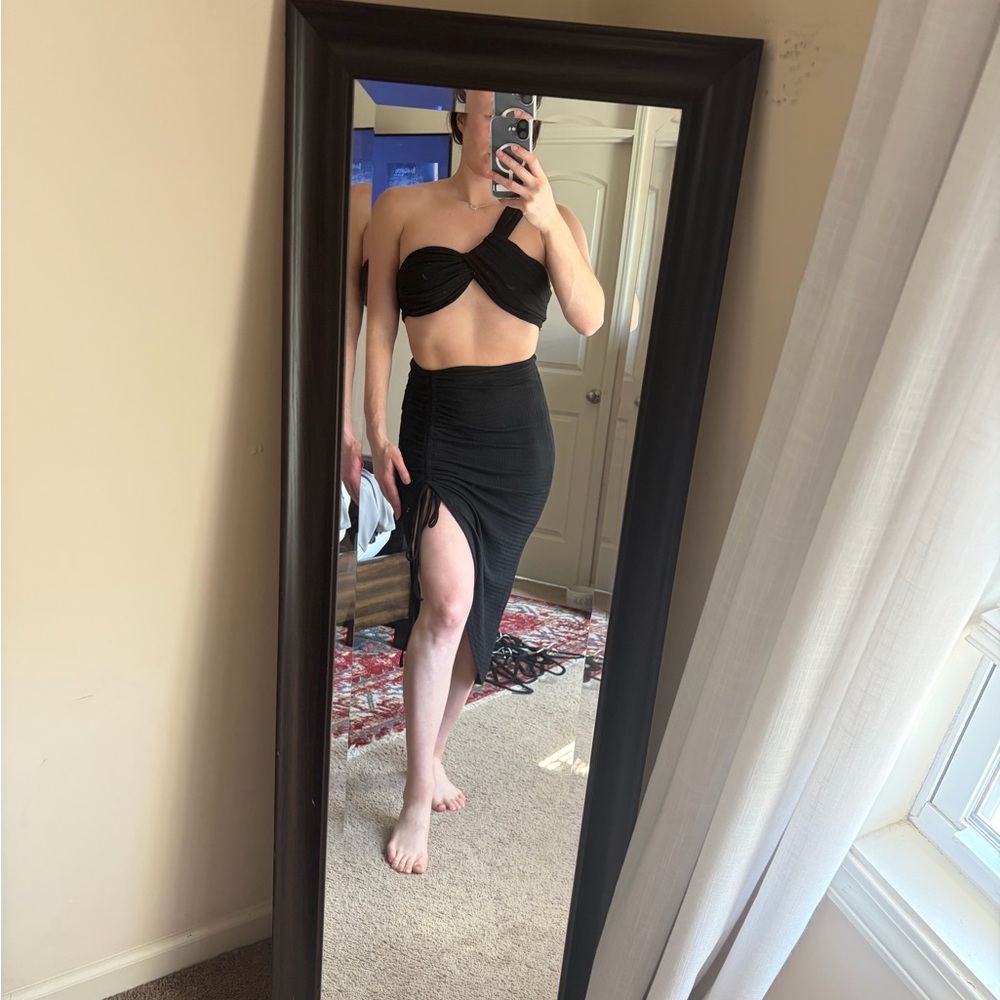 Black One-Shoulder two piece set